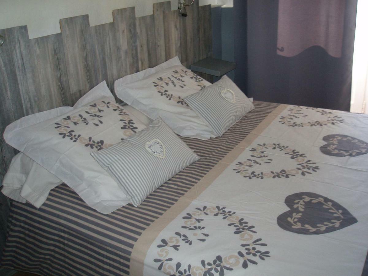 Bed and Breakfast Les Vingalieres Salernes Exterior foto